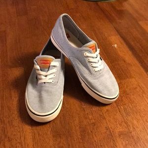 Blue jean Levi flats with laces